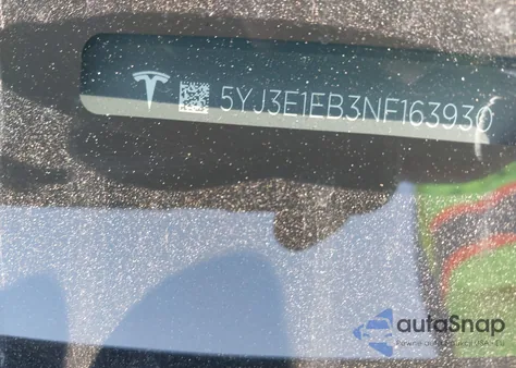 2022 Tesla Model 3 Long Range Dual Motor All-Wheel Drive z USA, uszkodzony, nr VIN 5YJ3E1EB3NF163930